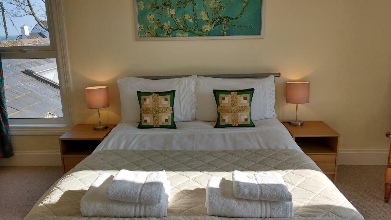 Rush View Bed & Breakfast Портръш Стая снимка
